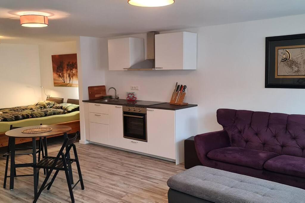 Apartment - Charmant, Gemuetlich & Zentral *
